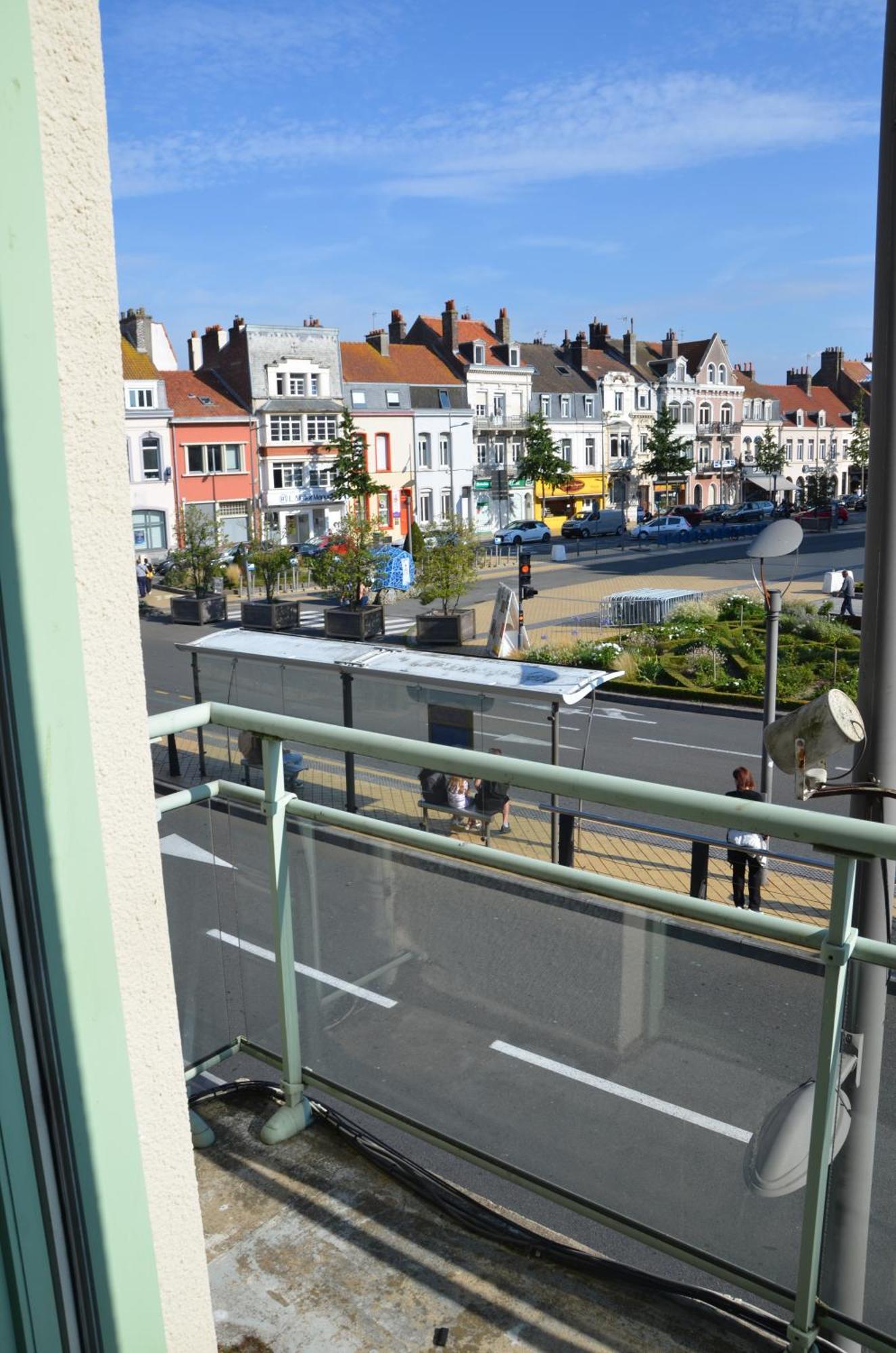 Le Gambetta Theatre De Calais Apartment Luaran gambar